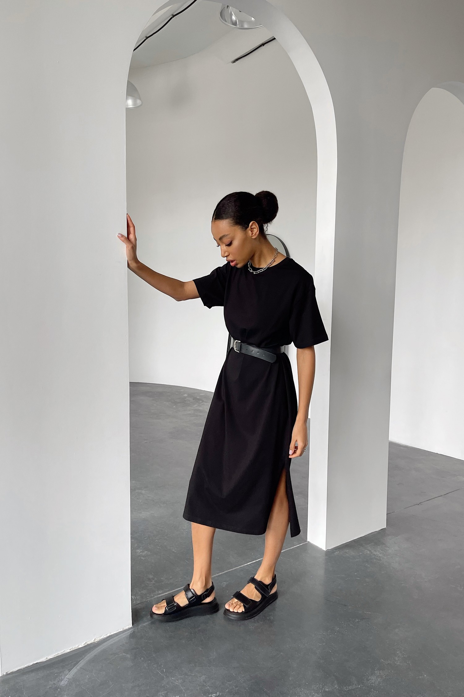 Платье-футболка черное - THE LACE Фото 81033 Платье-футболка черное - THE LACE Фото 81033