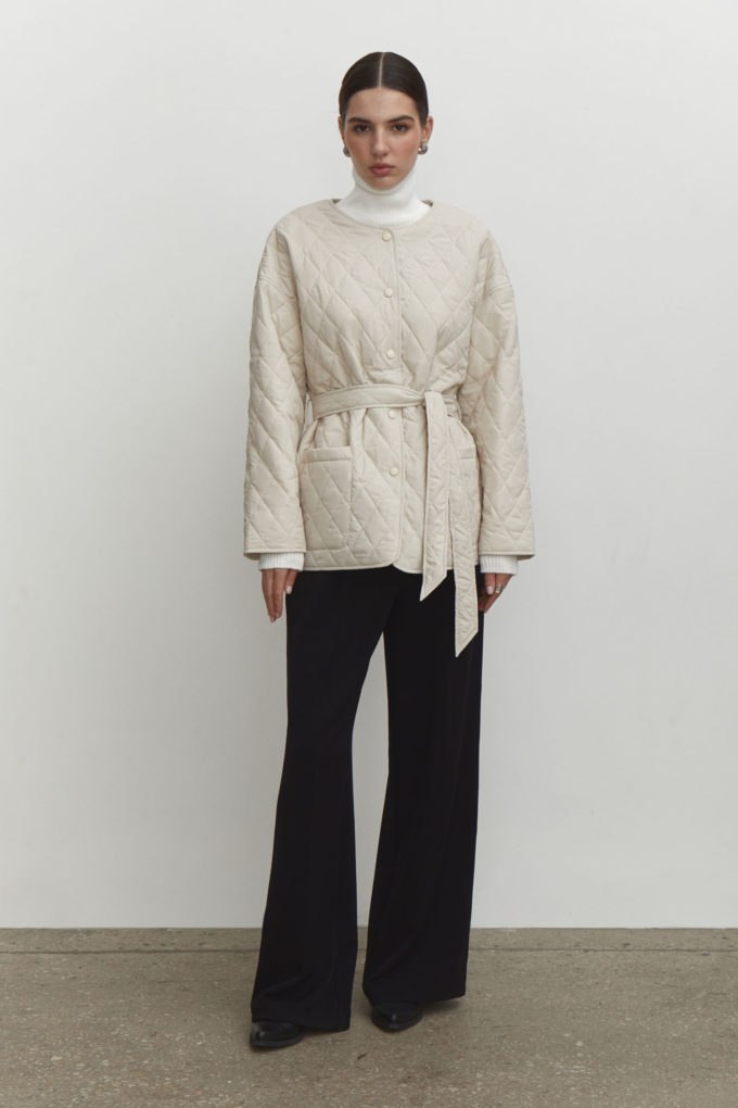 Куртка стьобана з поясом кремова - THE LACE фото 128822