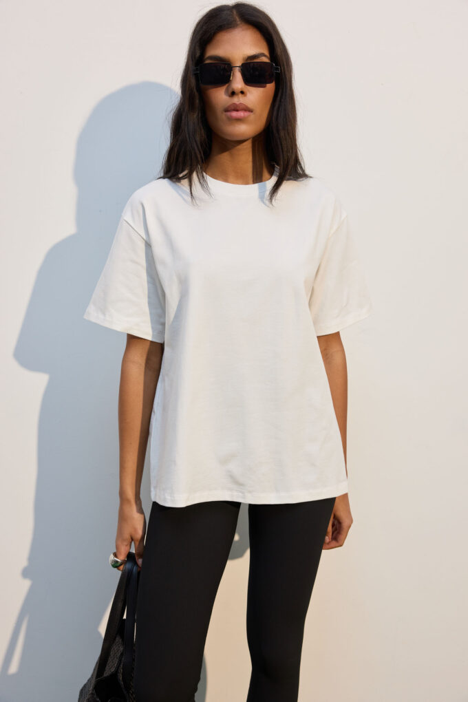 Футболка oversize молочна фото 6